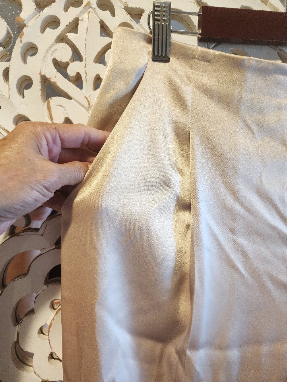 ALICE + OLIVIA JESSIE SLIM SATIN PANTS WOMENS SIZE 8 - Picture 15 of 16